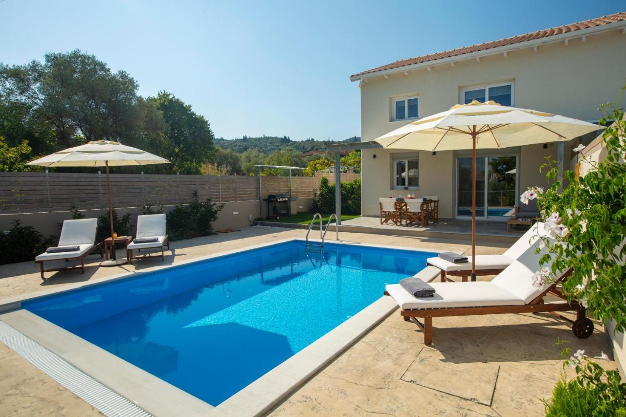 Grappolo Lefkada Villas - Villa Vertzami Just 2 Km From Lefkada Town Apolpaina エクステリア 写真