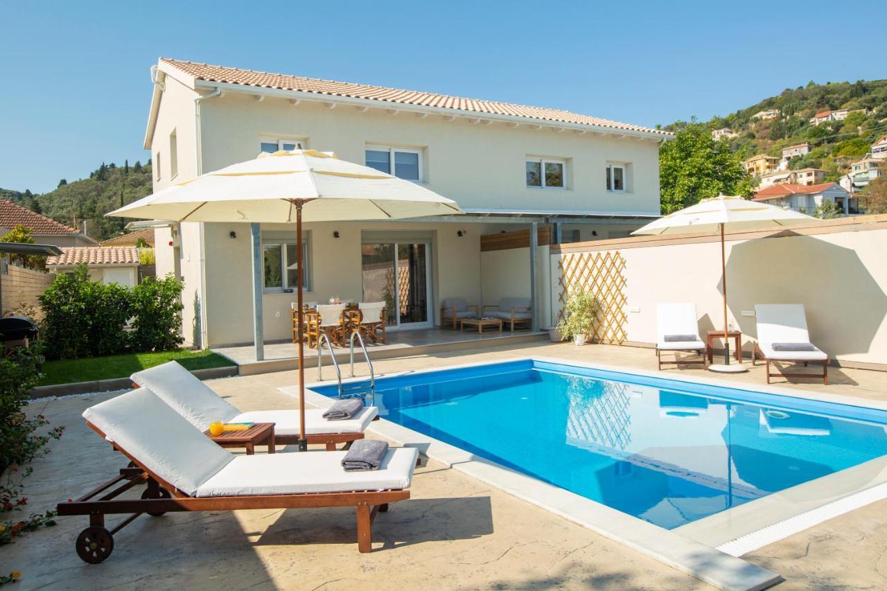 Grappolo Lefkada Villas - Villa Vertzami Just 2 Km From Lefkada Town Apolpaina エクステリア 写真
