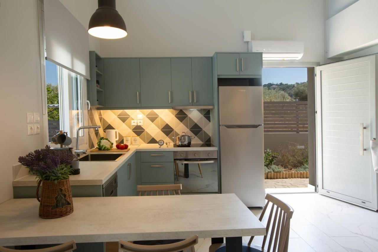 Grappolo Lefkada Villas - Villa Vertzami Just 2 Km From Lefkada Town Apolpaina エクステリア 写真