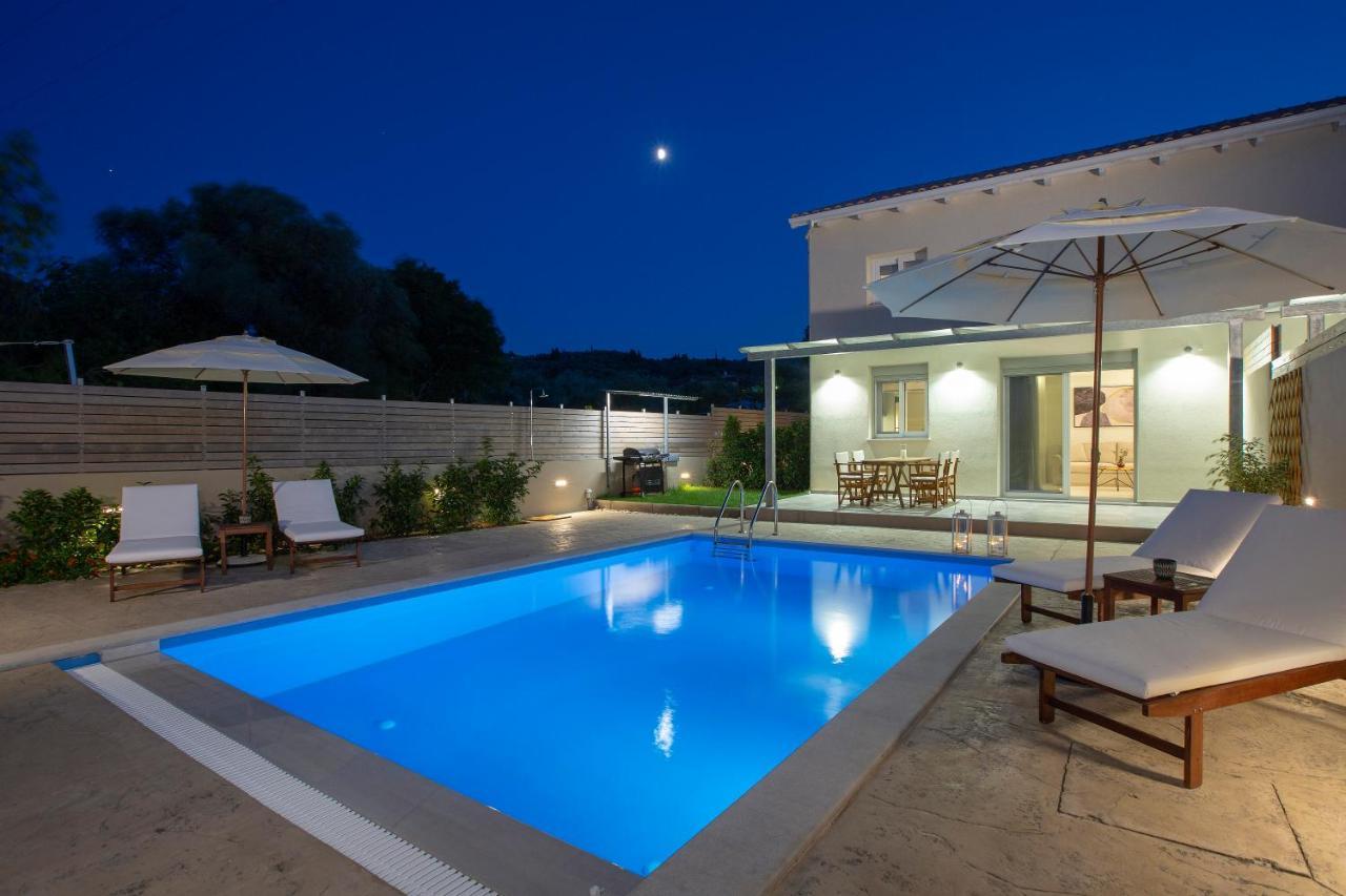 Grappolo Lefkada Villas - Villa Vertzami Just 2 Km From Lefkada Town Apolpaina エクステリア 写真