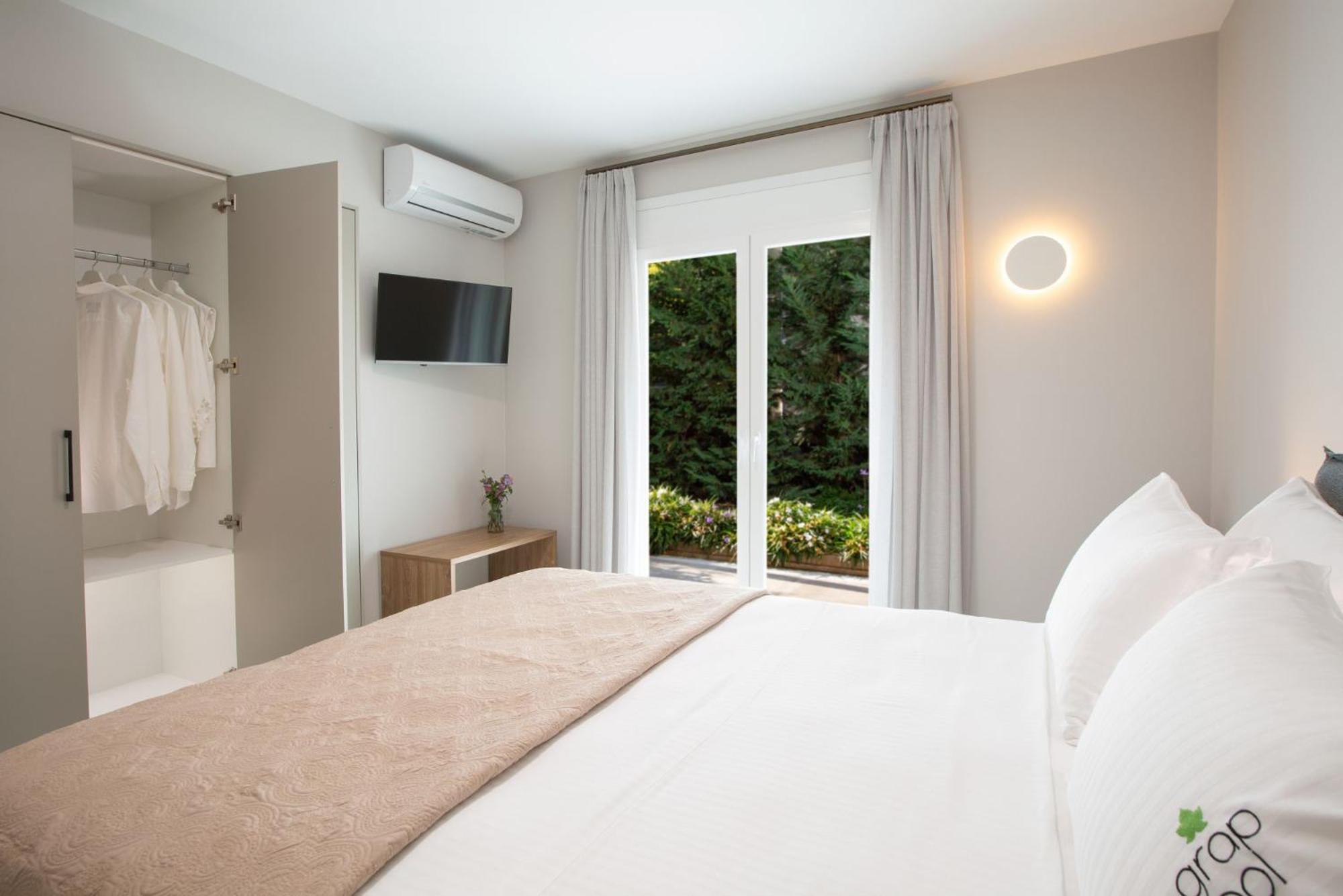 Grappolo Lefkada Villas - Villa Vertzami Just 2 Km From Lefkada Town Apolpaina エクステリア 写真